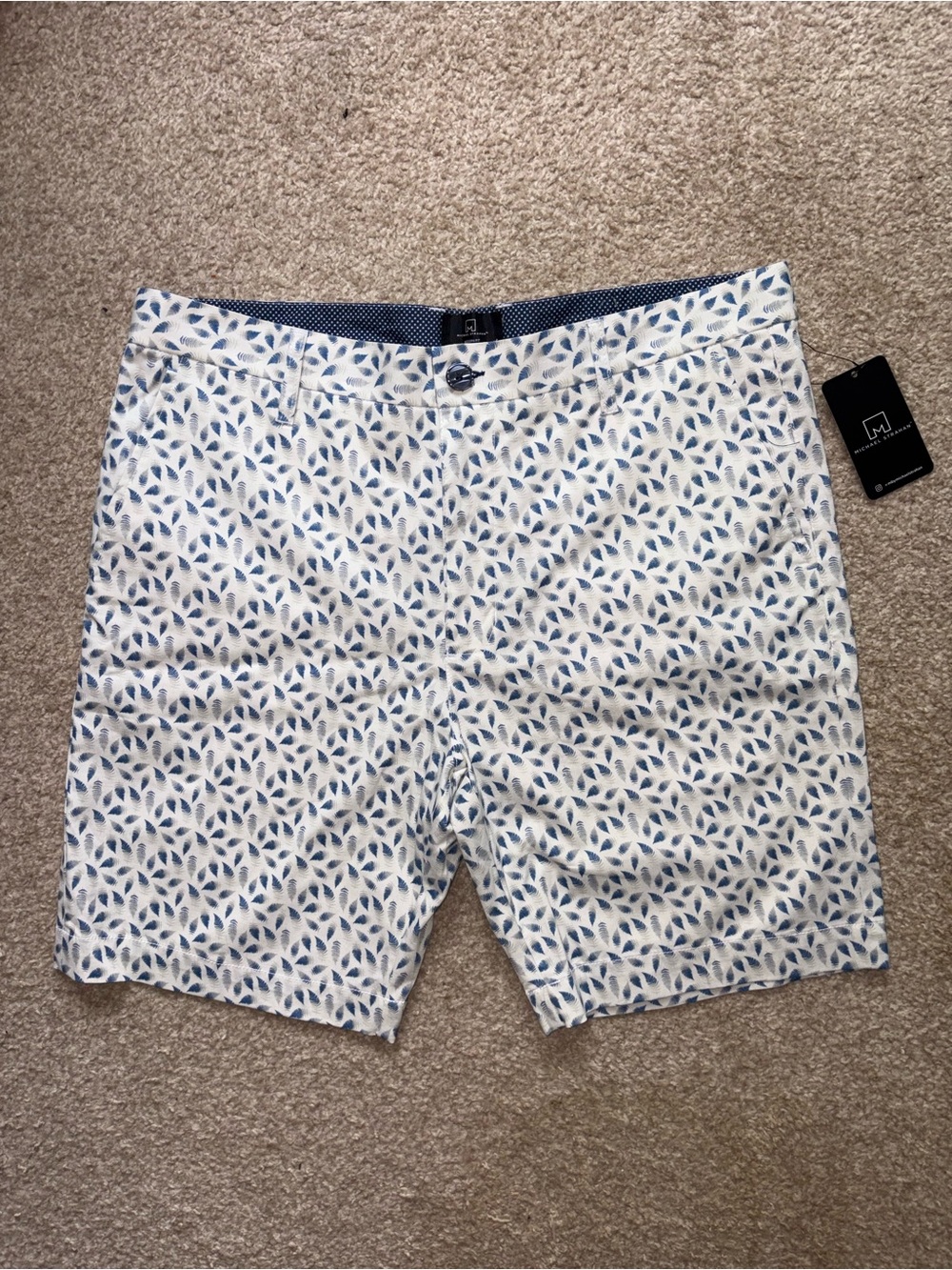 Modern Fit Men’s Shorts